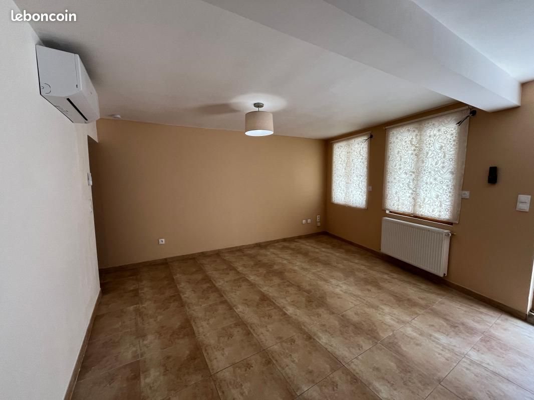 Maison à louer, 85m², Lasbordes