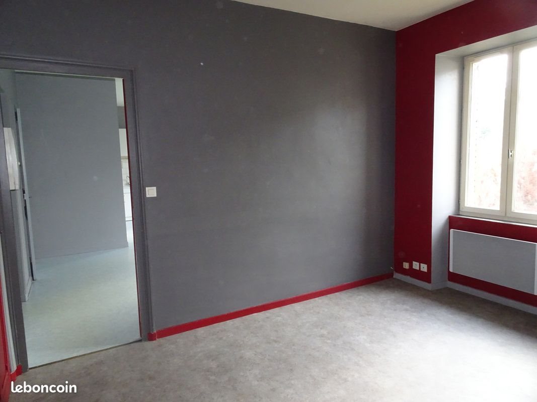 Appartement à louer, 45m², Satillieu