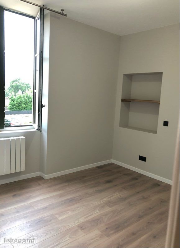 Appartement à louer, 52m², Belleville
