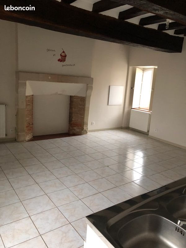 Maison à louer, 141m², Miré