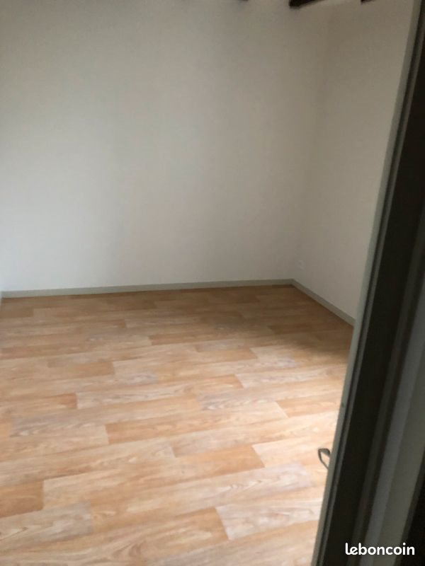 Maison à louer, 141m², Miré