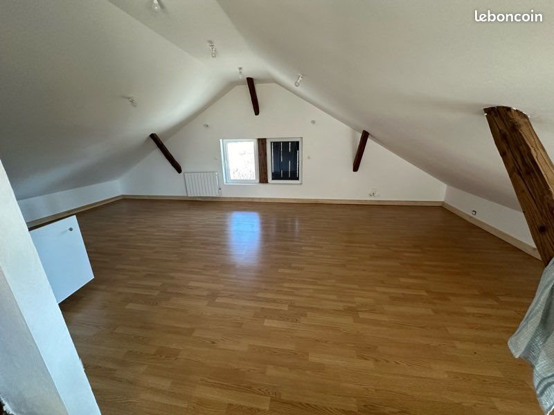 Appartement à louer, 90m², Marignier