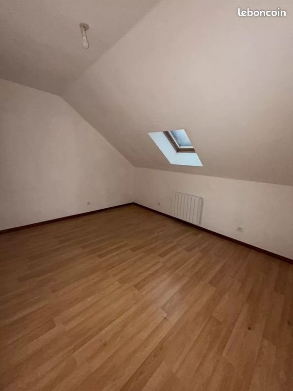 Appartement à louer, 84m², Blanzy