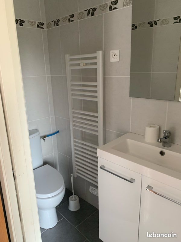 Maison à louer, 25m², Montboissier