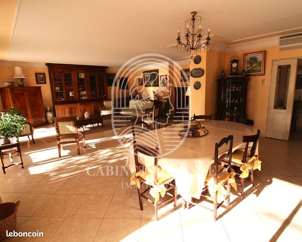 Appartement à vendre, 170m², Nîmes