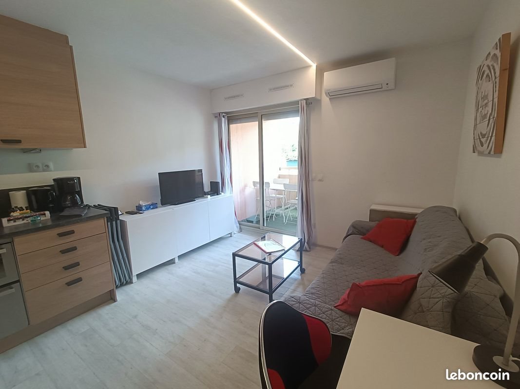 Appartement à louer, 23m², Vallauris