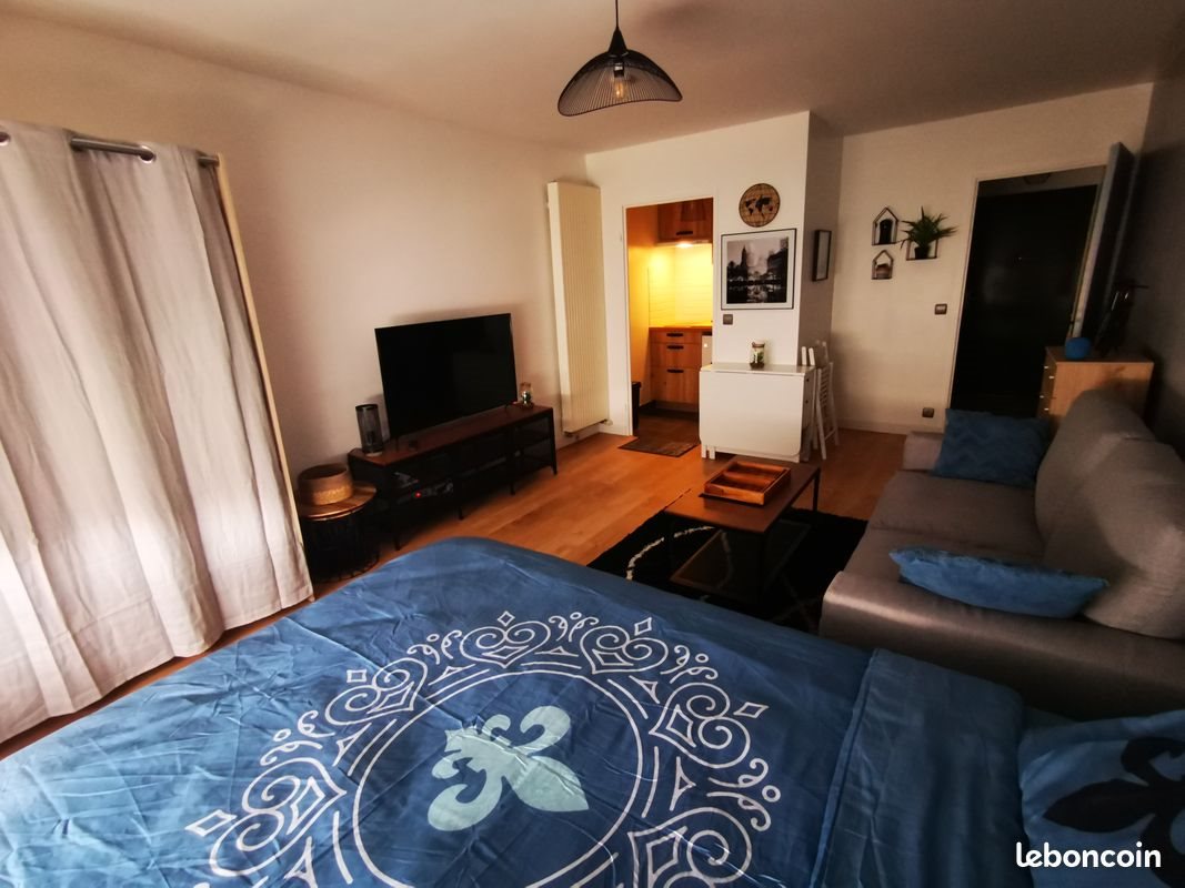 Appartement à louer, 28m², Courcouronnes