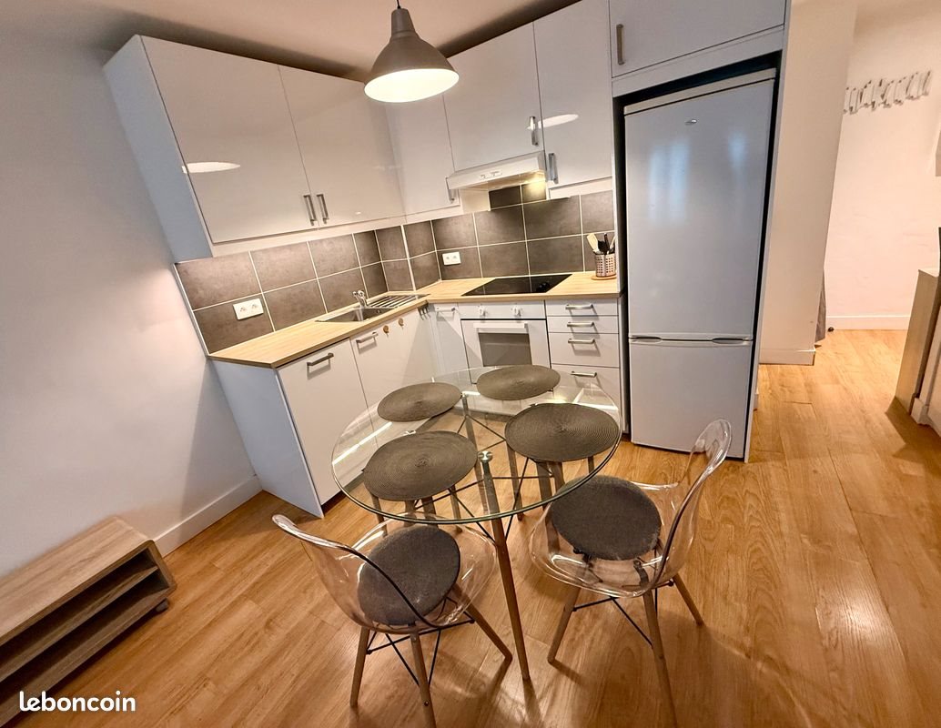 Appartement à louer, 26m², Paris 11ème