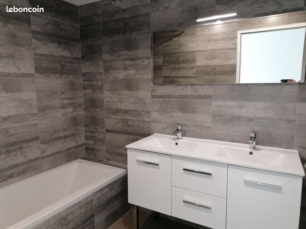 Appartement à louer, 90m², Chassieu