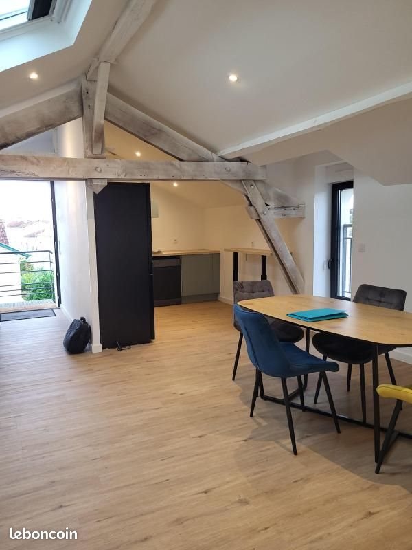 Appartement à louer, 105m², Sarbazan