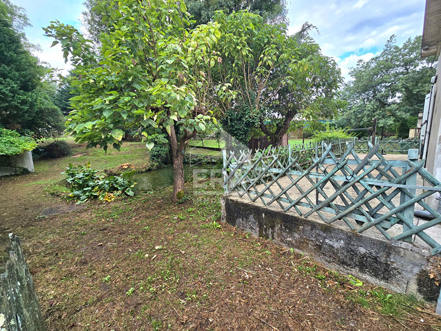 Maison à vendre, 101m², Saint-Laurent-des-Hommes