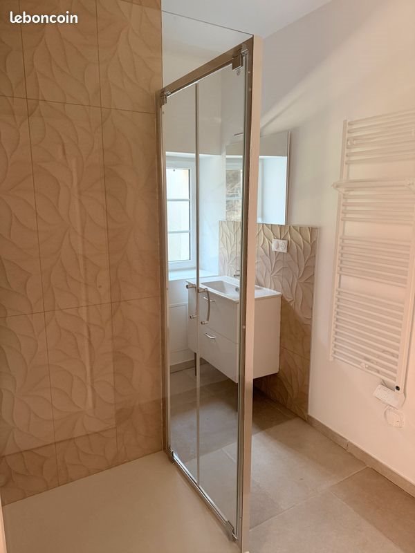 Appartement à louer, 140m², Saint-André-de-Corcy