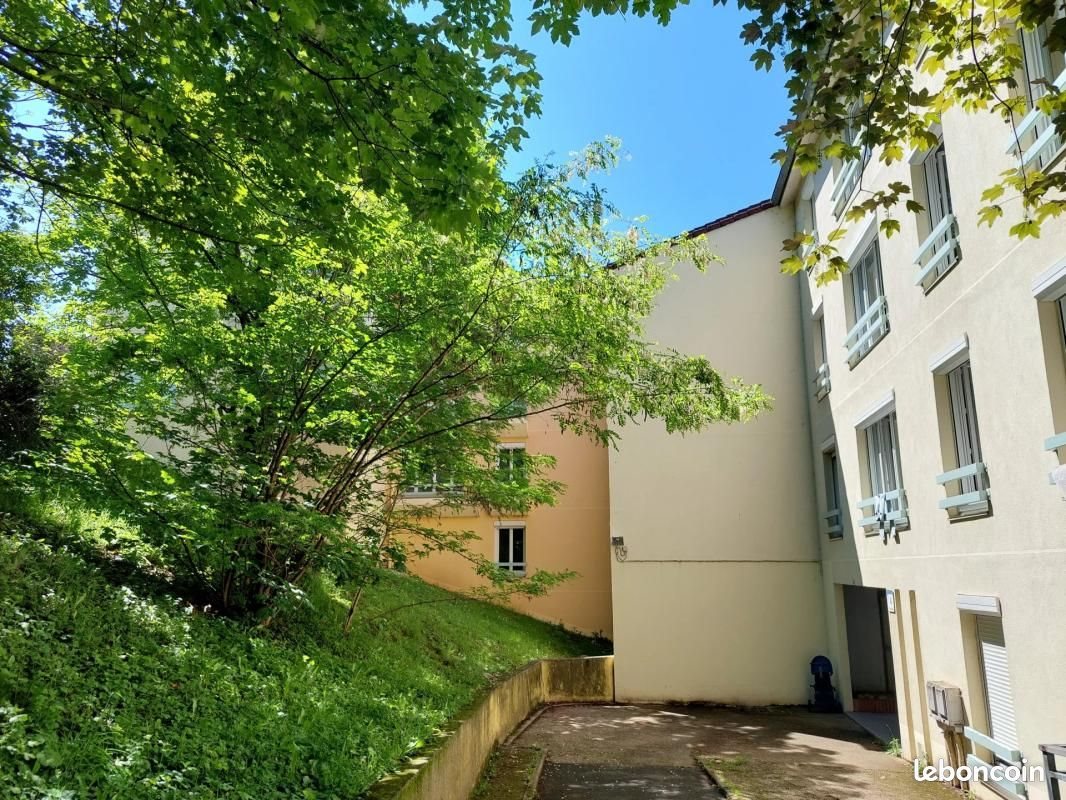 Appartement à louer, 99m², Unieux