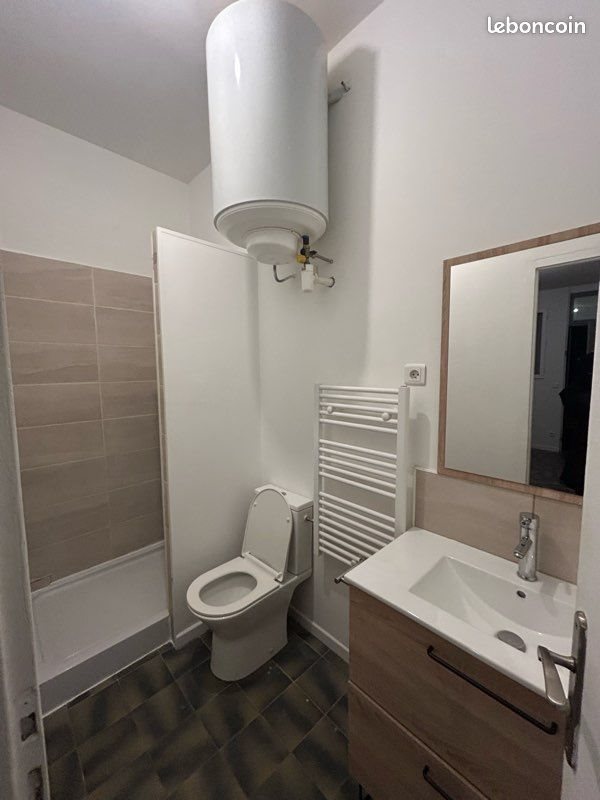 Appartement à louer, 21m², Nîmes