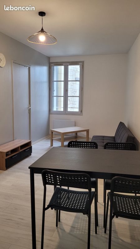Appartement à louer, 36m², Loudun