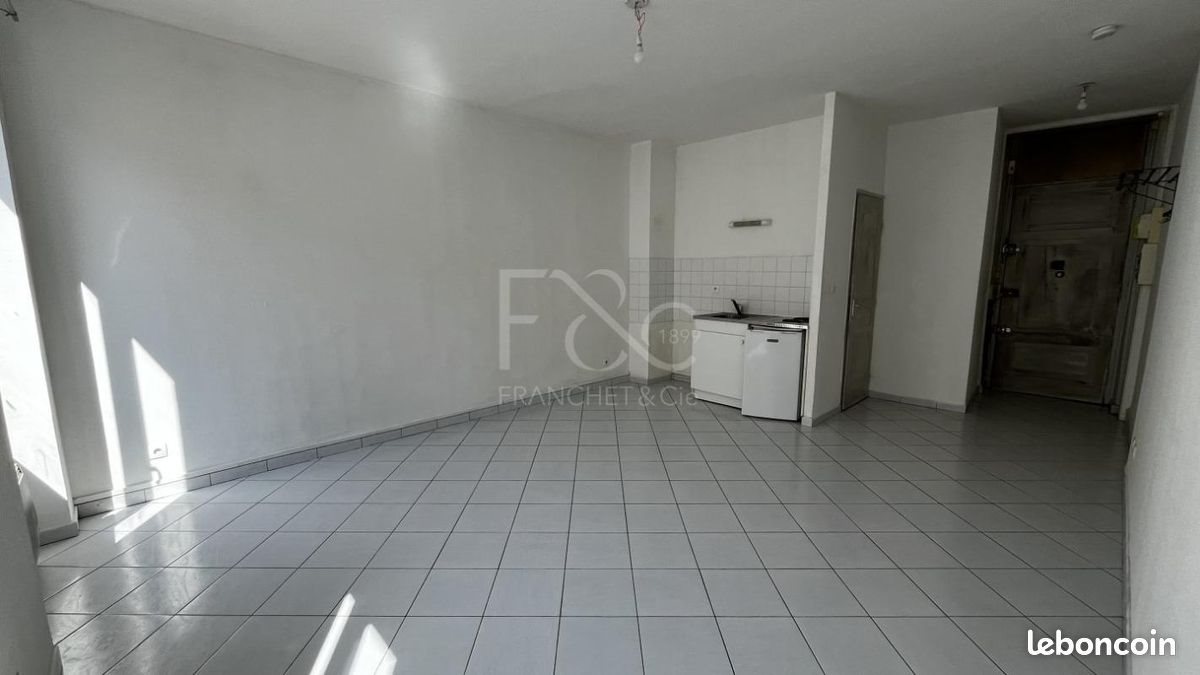 Appartement à louer, 29m², Lyon 3ème