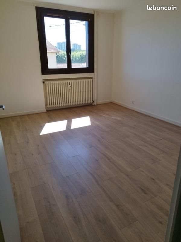 Appartement à louer, 47m², Saint-Priest-en-Jarez