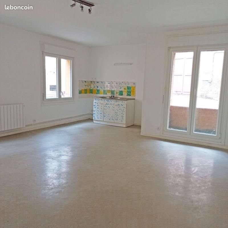 Appartement à louer, 71m², Corps