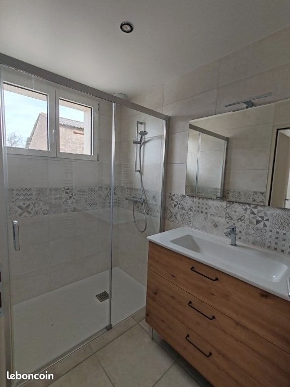 Maison à louer, 111m², Tillières