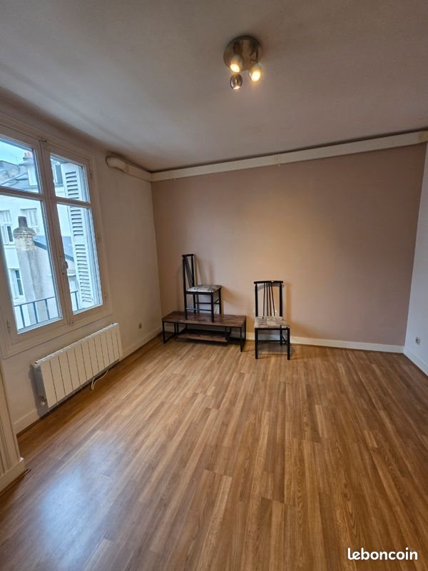 Appartement à louer, 27m², Tours