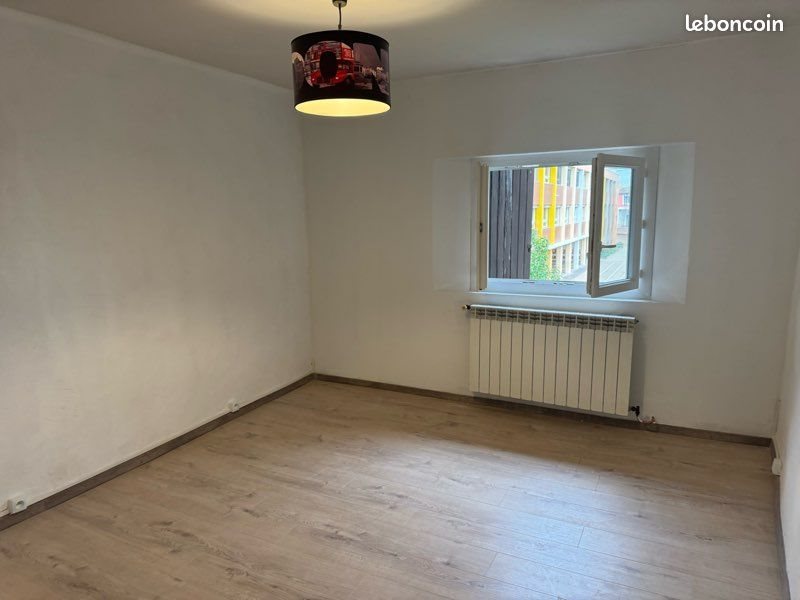 Maison à louer, 90m², Bédarieux