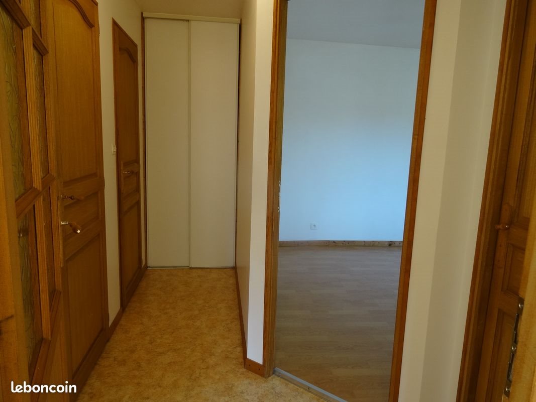 Appartement à louer, 47m², Saint-Claude