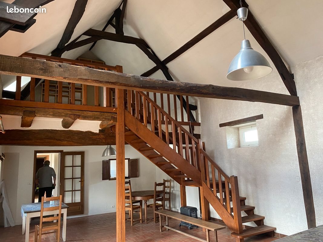 Maison à louer, 220m², Truyes