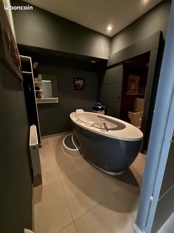 Appartement à vendre, 242m², Roncq