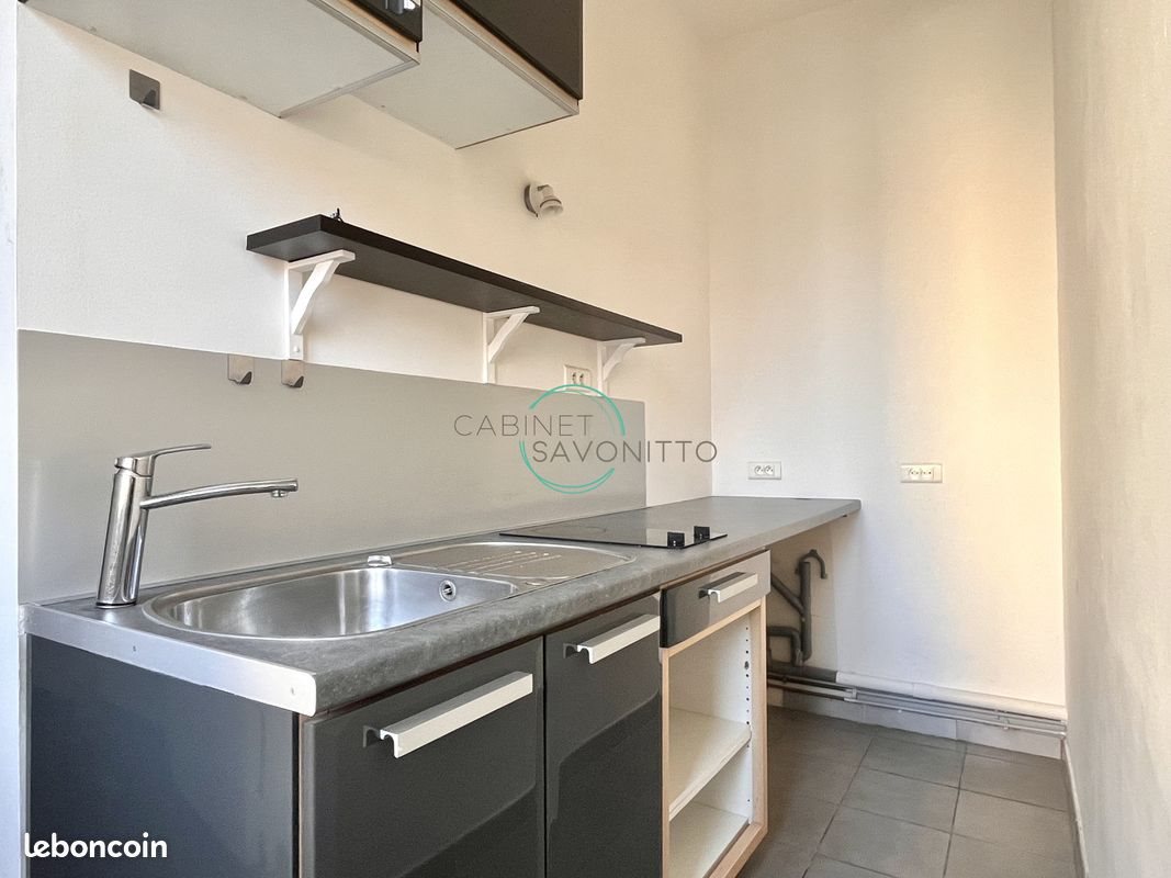 Appartement à louer, 42m², Marseille 6ème