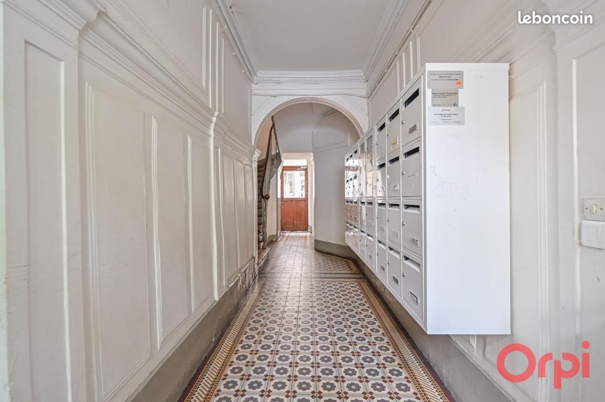 Appartement à louer, 18m², Paris 17ème