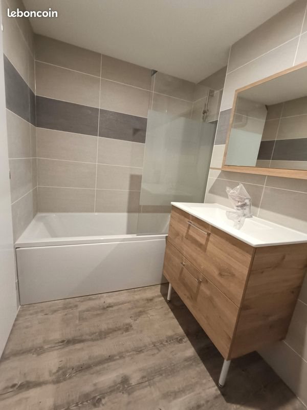 Appartement à louer, 50m², Beaurepaire