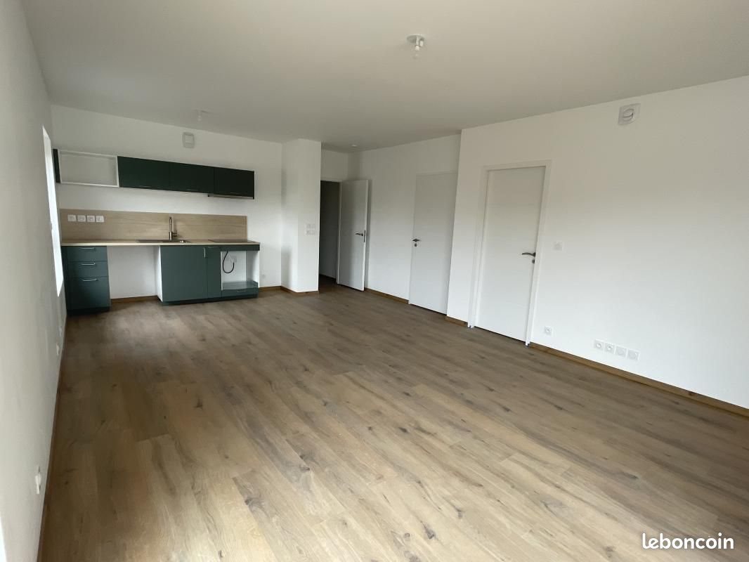 Appartement à louer, 81m², Couëron