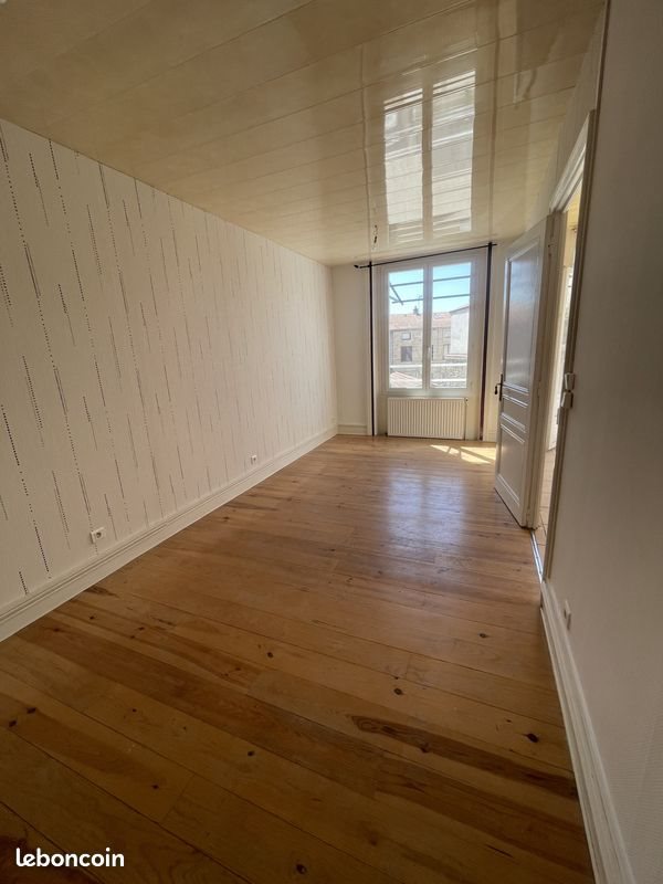 Appartement à louer, 53m², Saint-Genest-Lerpt