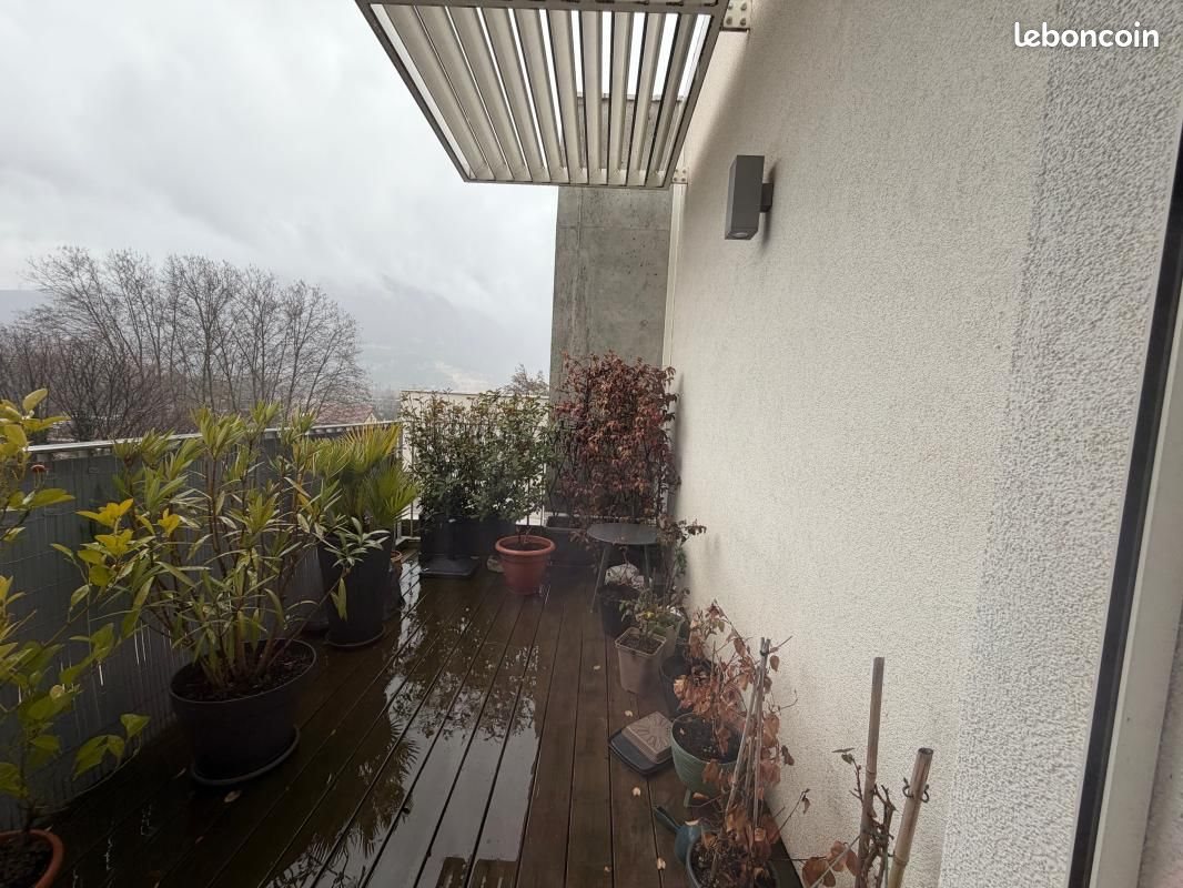 Appartement à vendre, 69m², Saint-Egrève