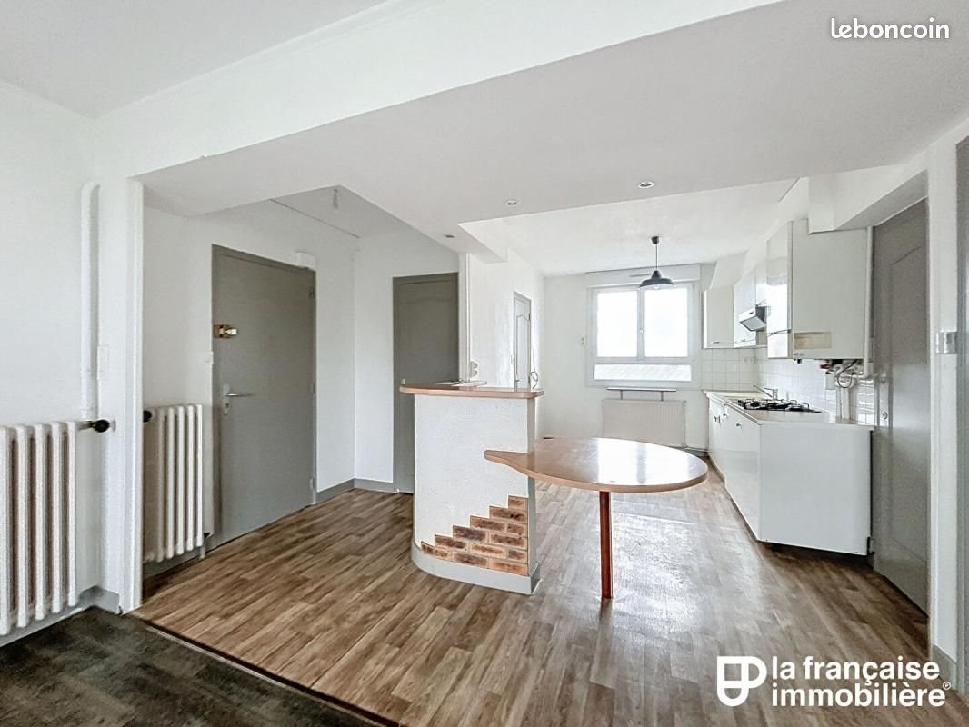 Appartement à louer, 70m², Saint-Méen-le-Grand
