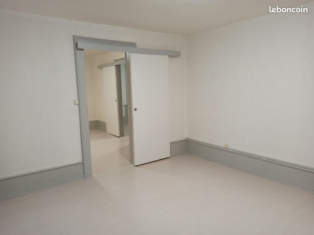 Appartement à louer, 43m², Dampierre-les-Bois