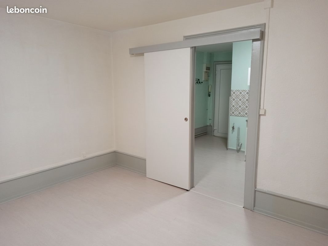 Appartement à louer, 43m², Dampierre-les-Bois