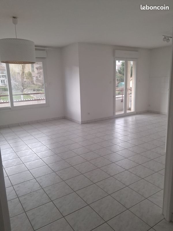 Appartement à louer, 61m², Saint-Genest-Lerpt