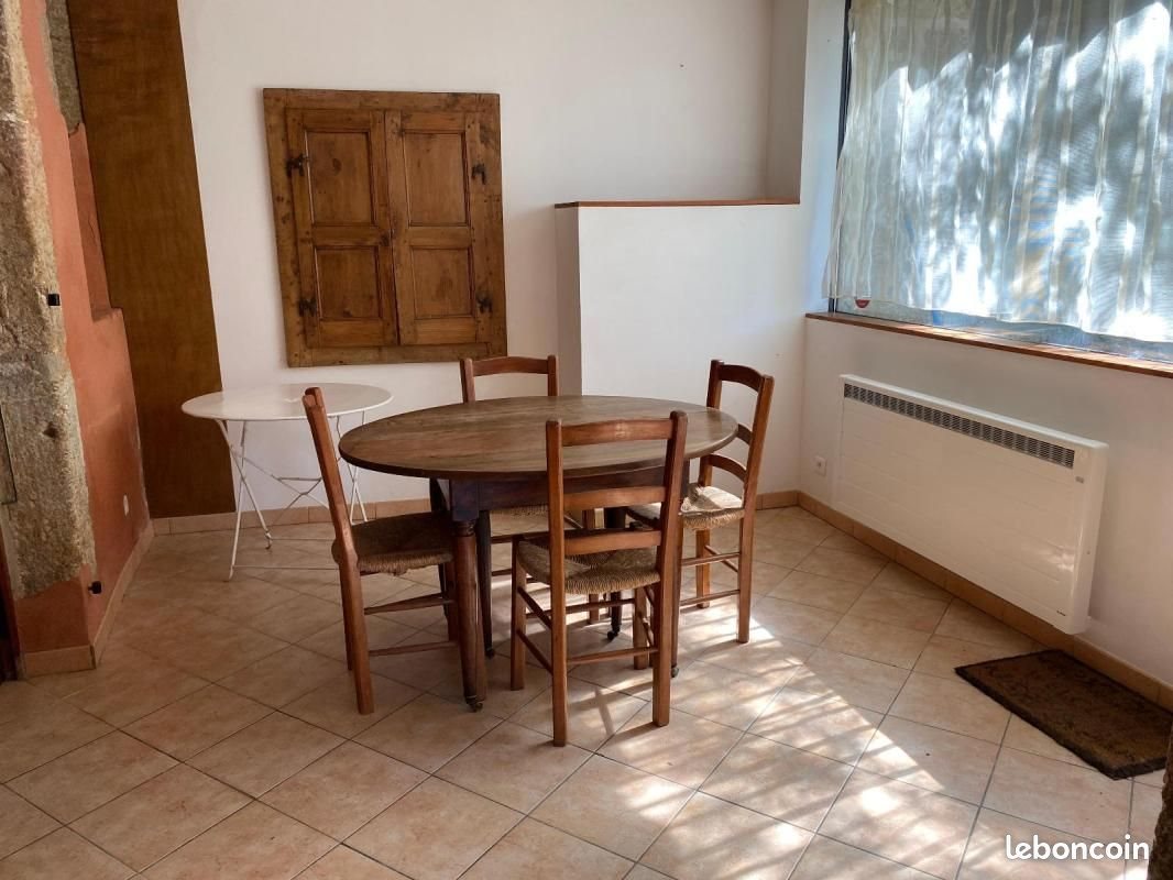 Appartement à louer, 59m², Pont-de-Labeaume