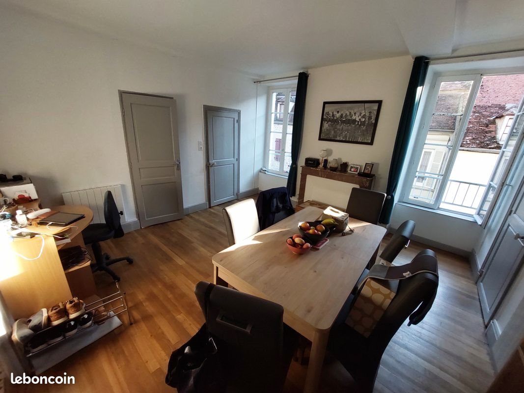 Appartement à louer, 79m², Avallon