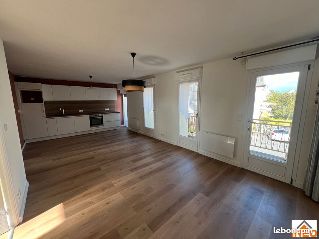 Appartement à louer, 54m², Combourg