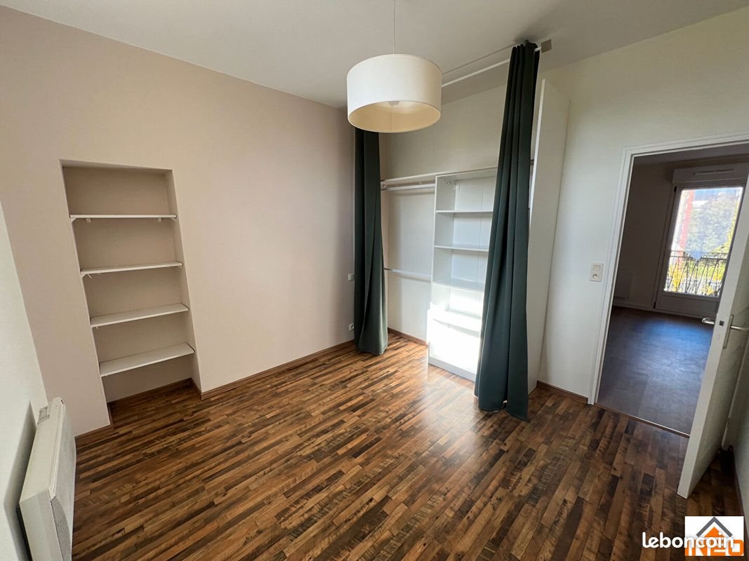 Appartement à louer, 54m², Combourg
