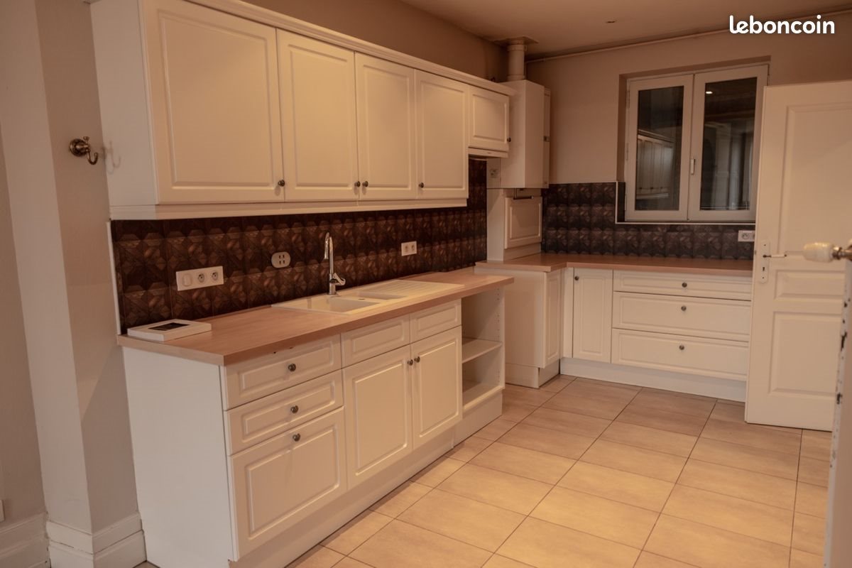 Appartement à louer, 150m², Metz