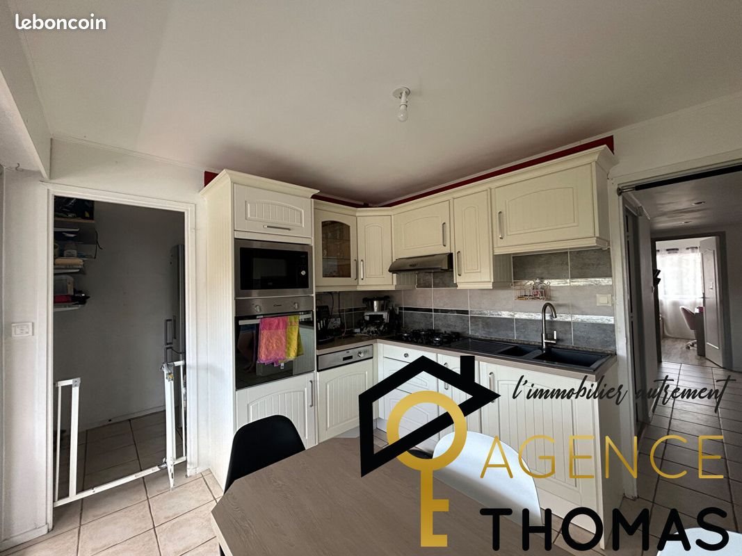 Appartement à louer, 78m², Aubenas