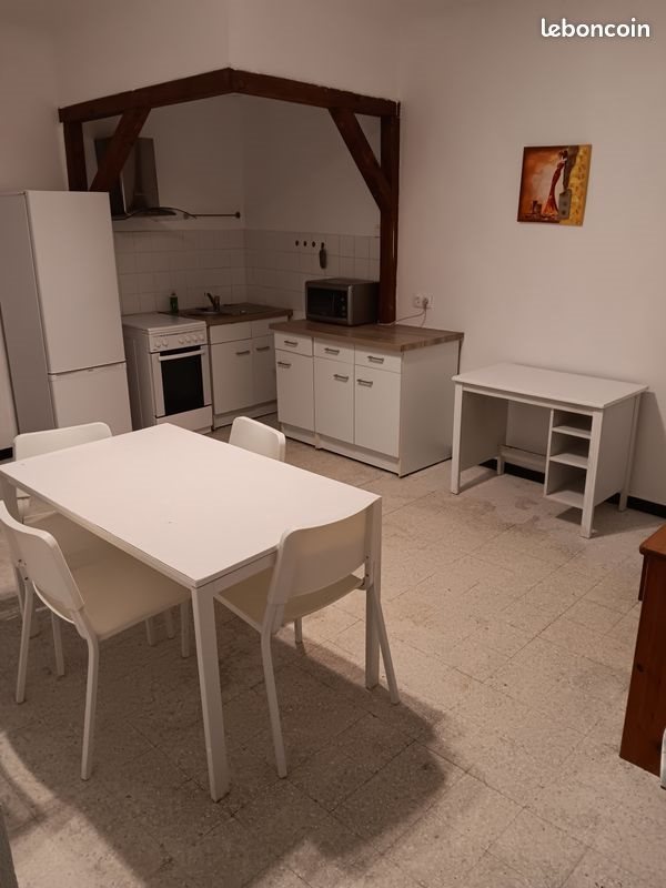 Appartement à louer, 38m², Nîmes