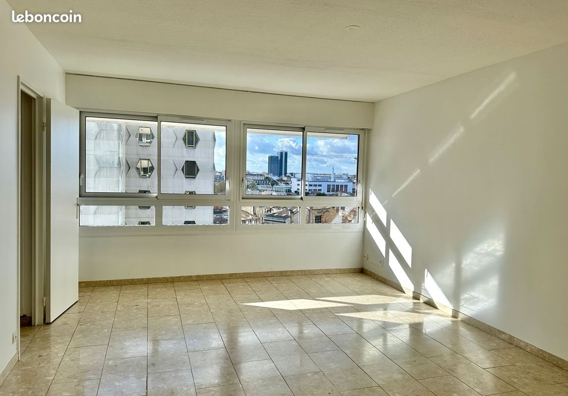 Appartement à louer, 76m², Bordeaux