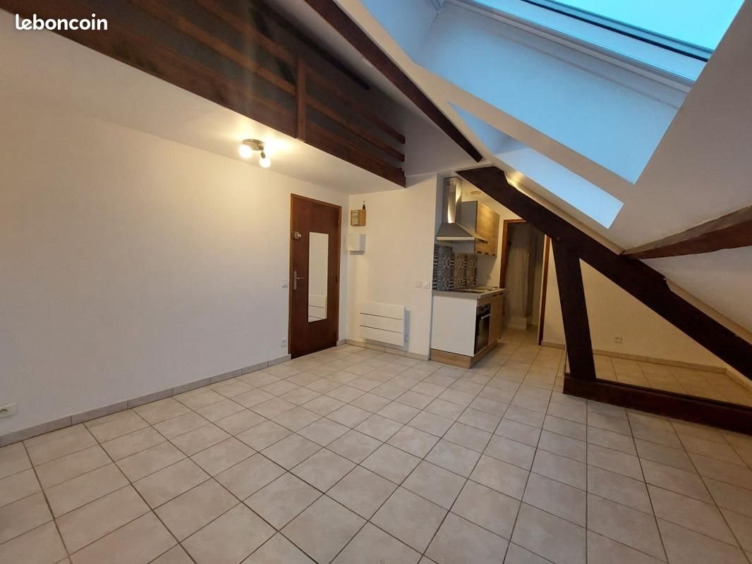Appartement à louer, 20m², Saint-Fargeau-Ponthierry