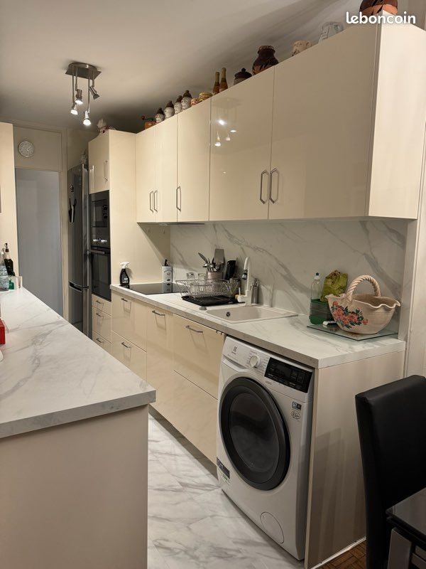 Appartement à louer, 81m², Saint-Genis-Pouilly