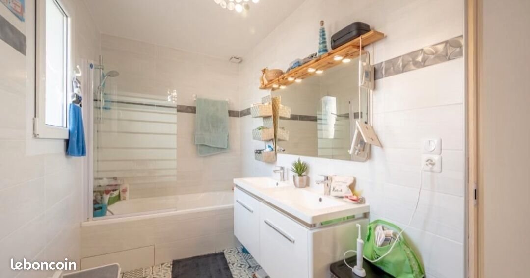 Maison à louer, 75m², Bellegarde-Poussieu