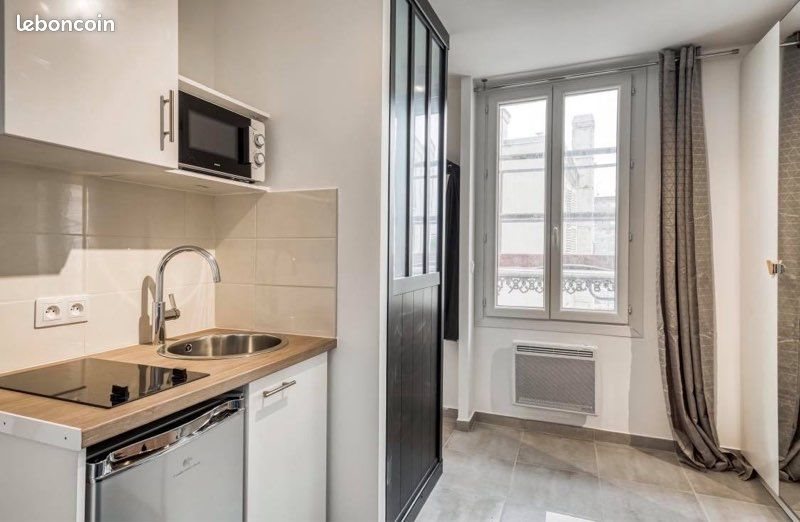 Appartement à louer, 12m², Paris 18ème